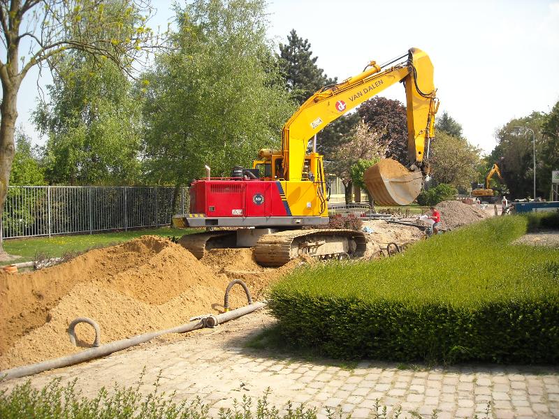 Volvo EC 230 B v Dalen (9).jpg