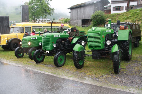  altfahrzeugtreffen_72_20090606_143271801
2.jpg