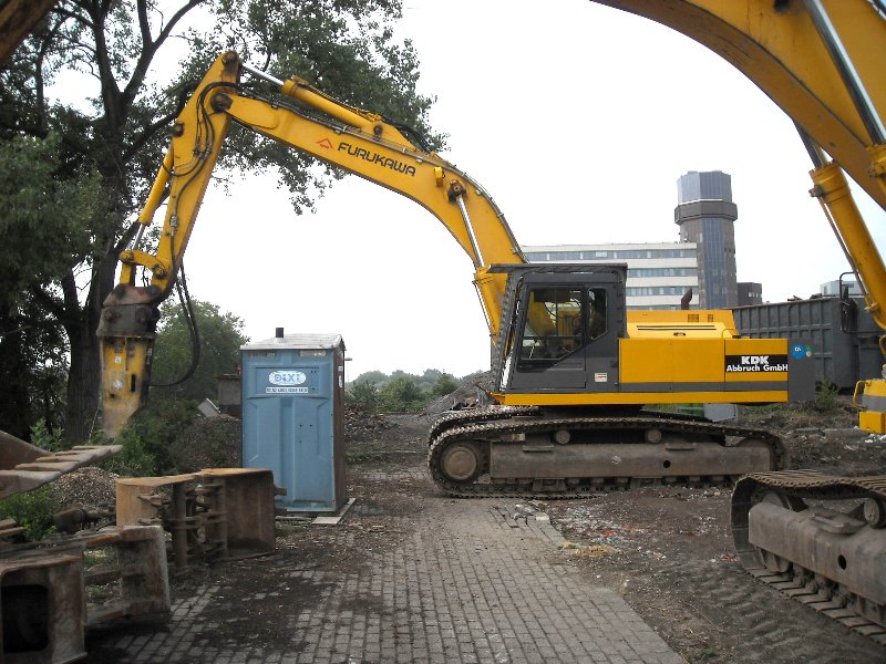 Furukawa 650 E (3).jpg