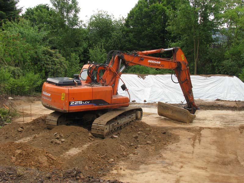 Daewoo 225.jpg