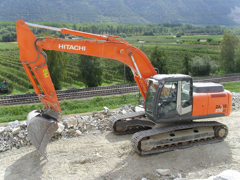 Hitachi Zaxis 250LC-3.jpg