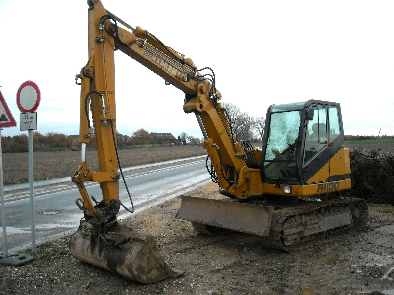 Hydrema R 1100 (1).jpg