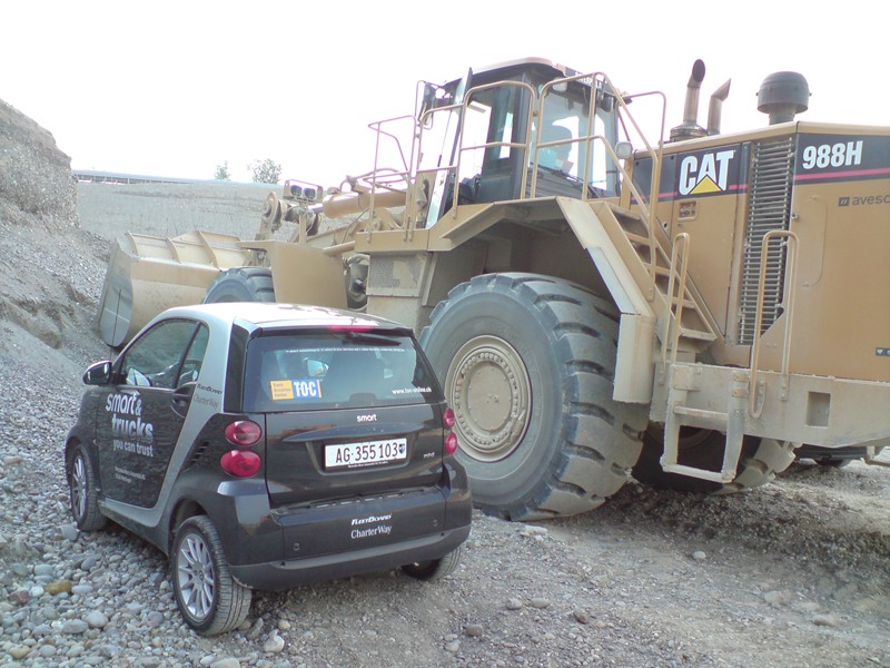 Cat 988H.jpg