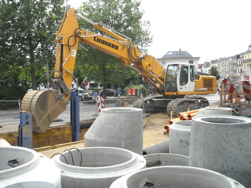 R 944 C (Strabag) 1.jpg