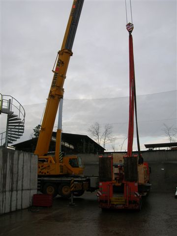 Aufbau Turm Bagger E944 013.jpg