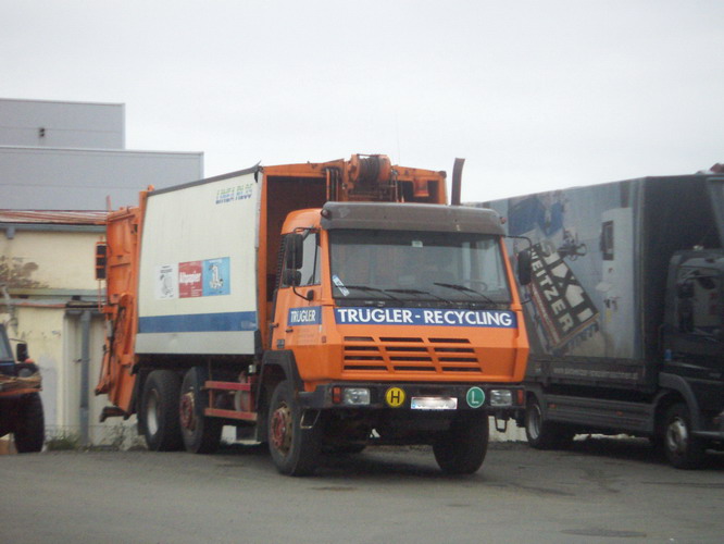 Steyr 91 facelift Pressmüllwagen Trügler.jpg