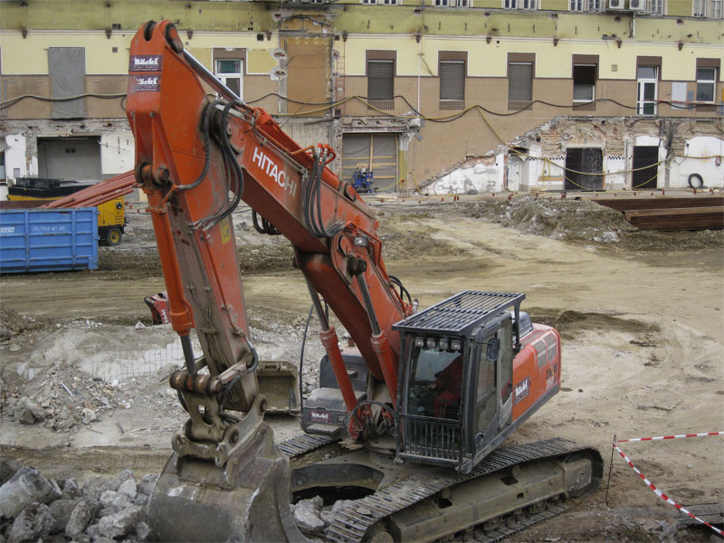 zaxis_350lc.jpg