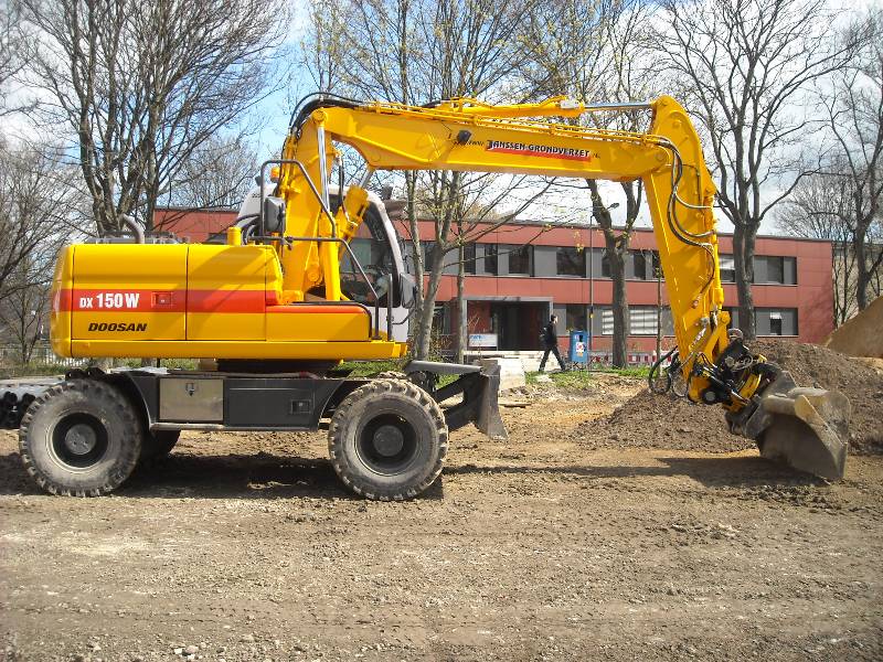 Janssen DX 140-w (6).jpg