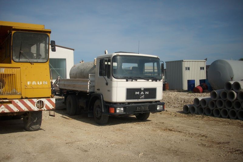 MAN F 90.jpg