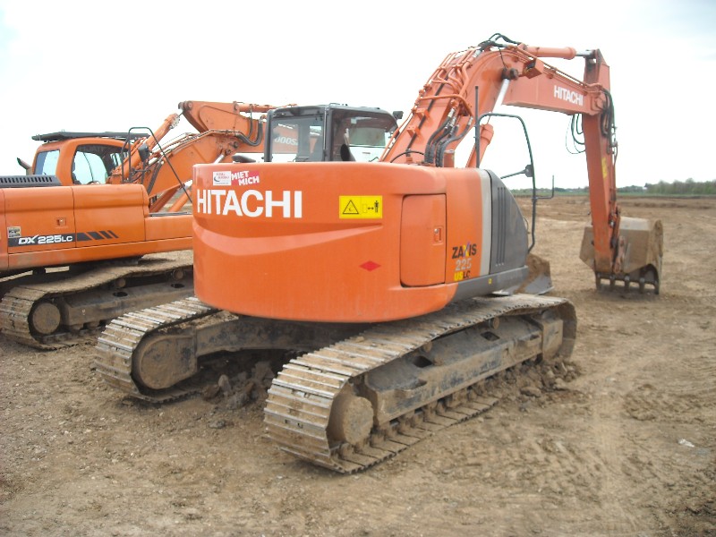 Zaxis 225 US (2).jpg