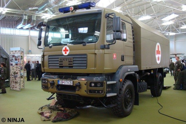 Aktis_4x4.1R_08_Ambulance_01.jpg