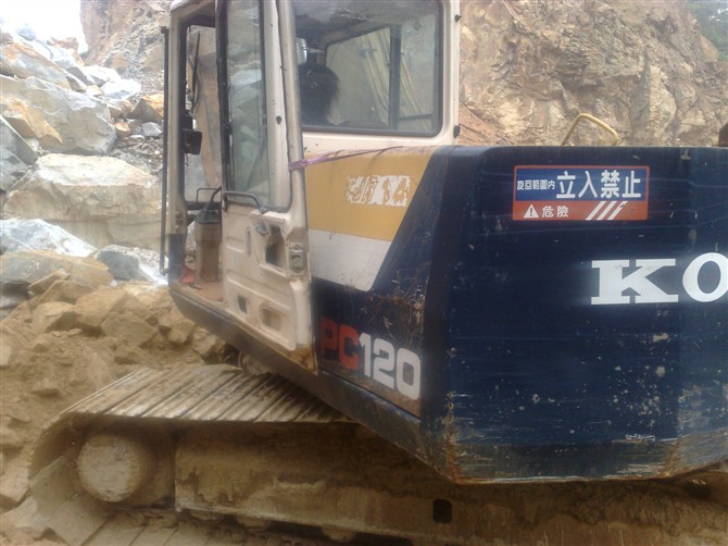 KOMATSU  PC120-5 excavator (4).jpg