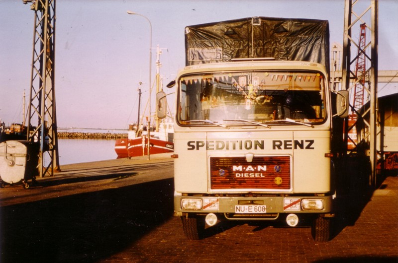 Renz alter F8 in Hamburg.jpg