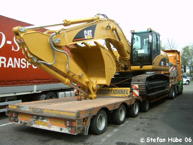 Fa.Vlist Hohenlohe 15°° 420er CAT 325 (1).jpg