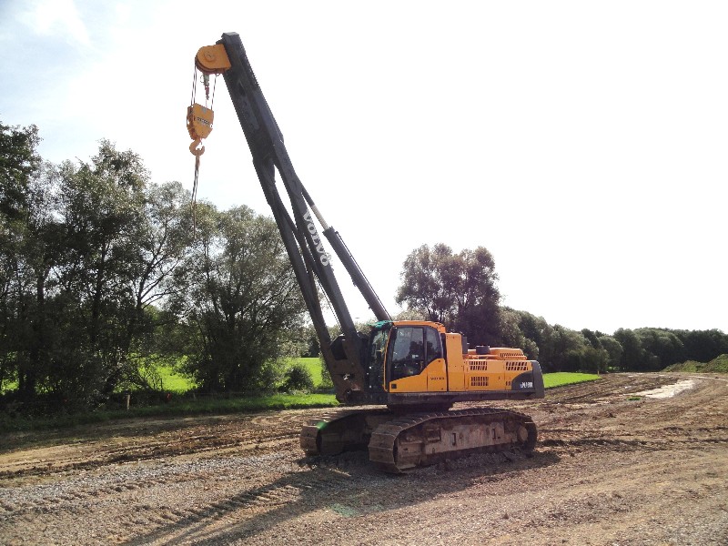 PL 4608 Volvo (3).jpg