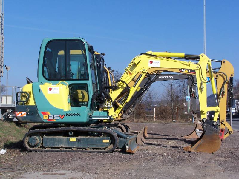 Yanmar B 25 V, 2006-03-19, 001.jpg