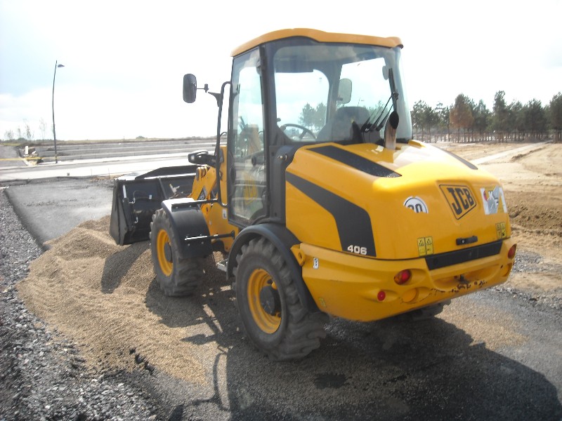 JCB 406 (6).jpg