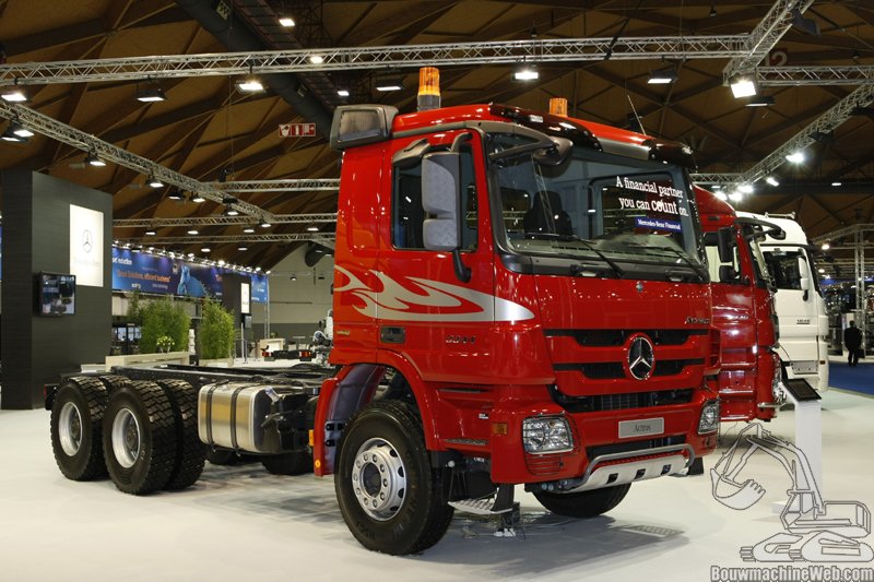 M-B_Actros_3344_K_6x4-E.jpg