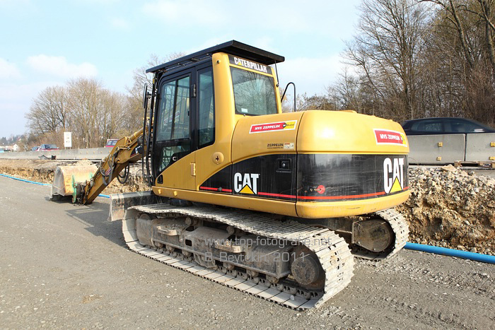 bb_Cat_312C_1.jpg