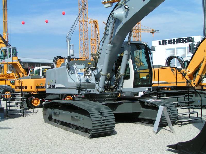 Liebherr R 934 Litronic.jpg