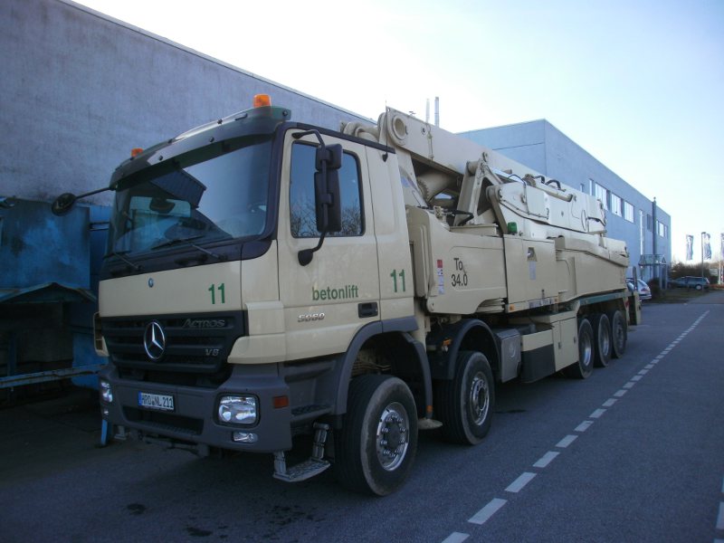 MB Actros MPII 5060 Betonlift[1].jpg