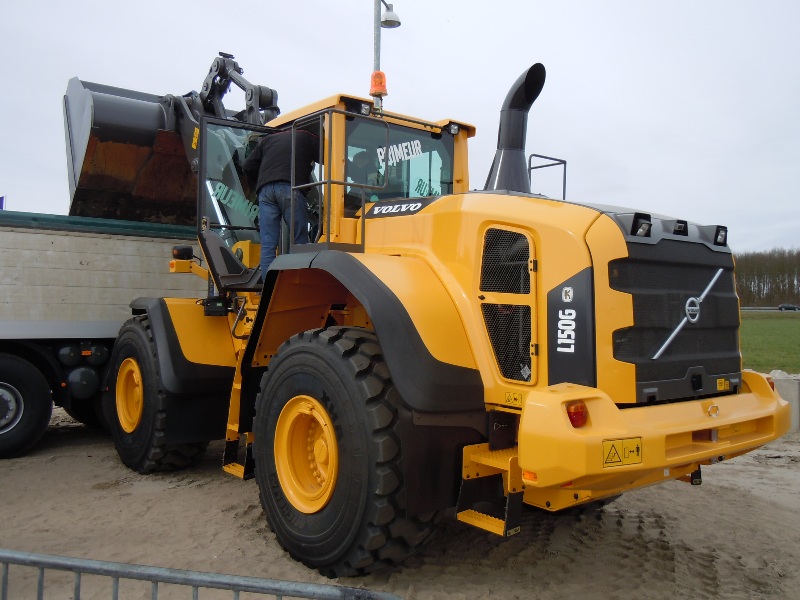 L 150 G (2).jpg