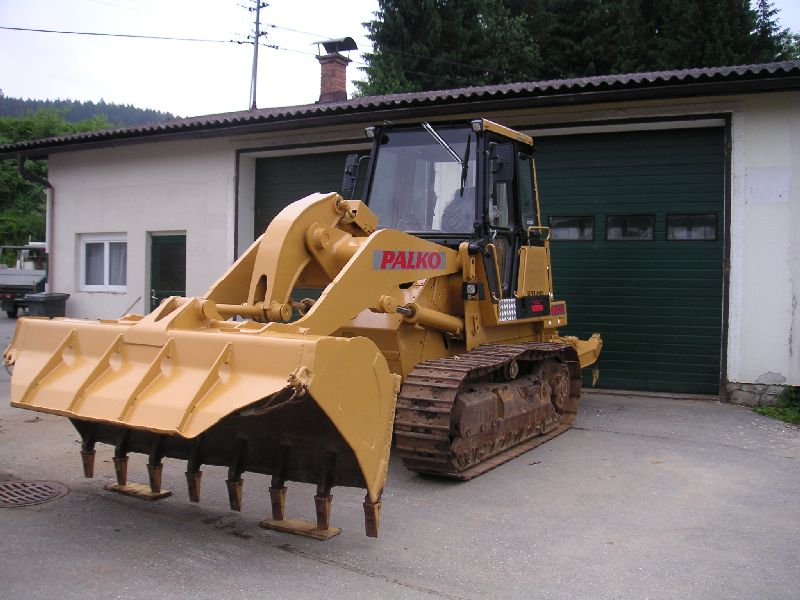 CAT_953_06.jpg