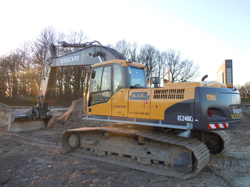 A.V.K. EC 240 C (2).jpg