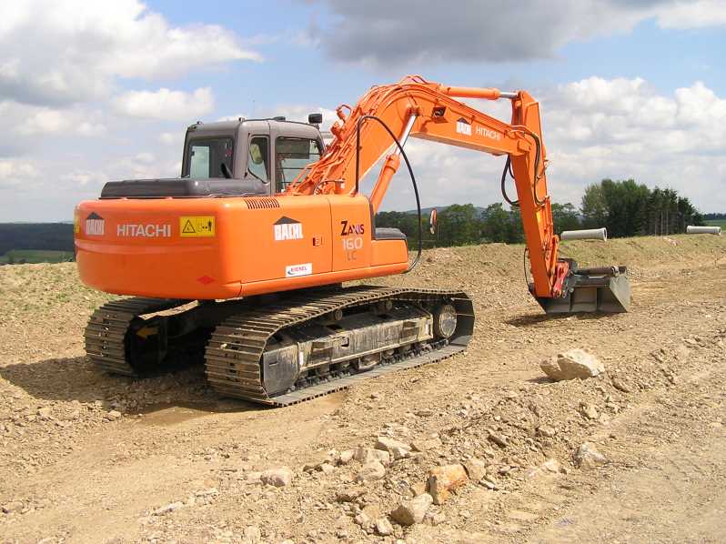 Zaxis160LC-8.jpg