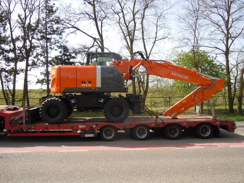 Zaxis 145-3 W (2).jpg