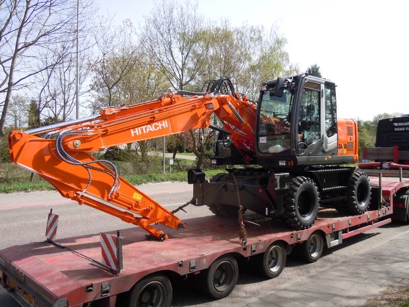 Zaxis 145-3 W (4).jpg