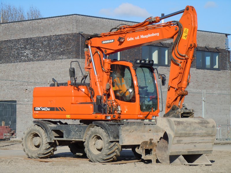Maagdenberg DX 140 W (2).jpg