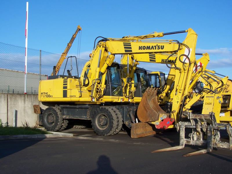Komatsu PW 130 ES.jpg