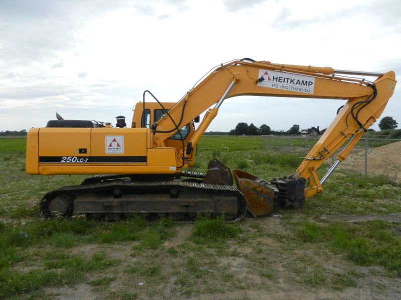 Heitkamp Robex 250-7 (6).jpg