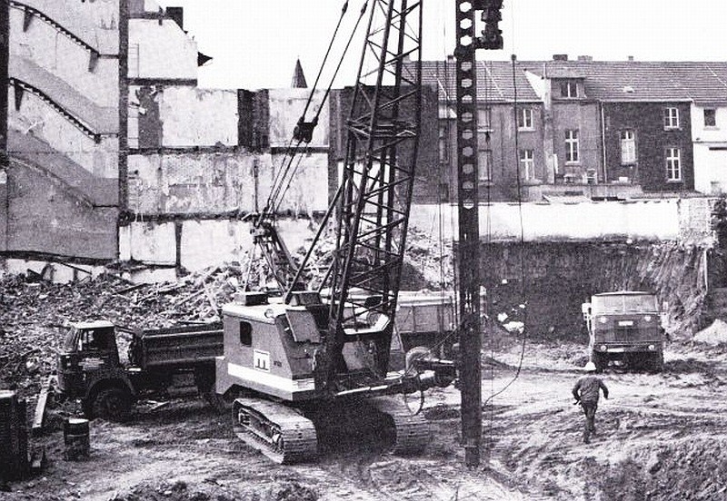 W 80 5_0002-89.jpg