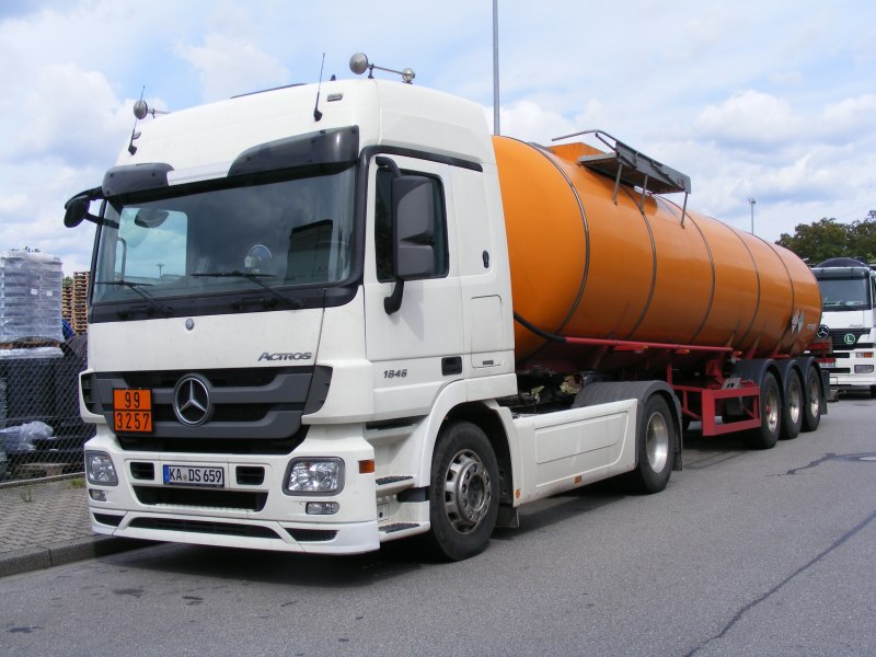 Badner Truck.02.jpg