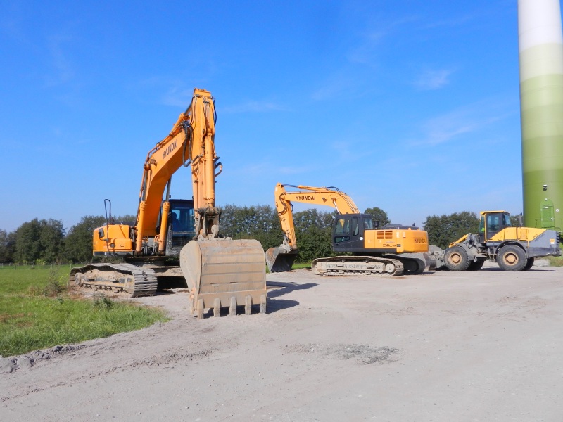 Hyundai\'s Robex 250-7A (4).jpg