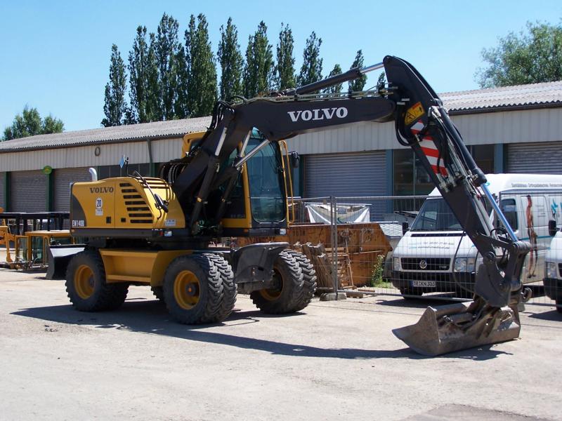 Volvo EW 140B, 2006-07-02.jpg