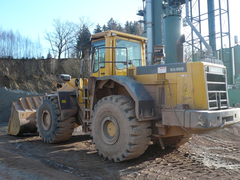 Komatsu WA500-3H - ... - Steinbruch Breitenau - 2011-12-11 (1).jpg