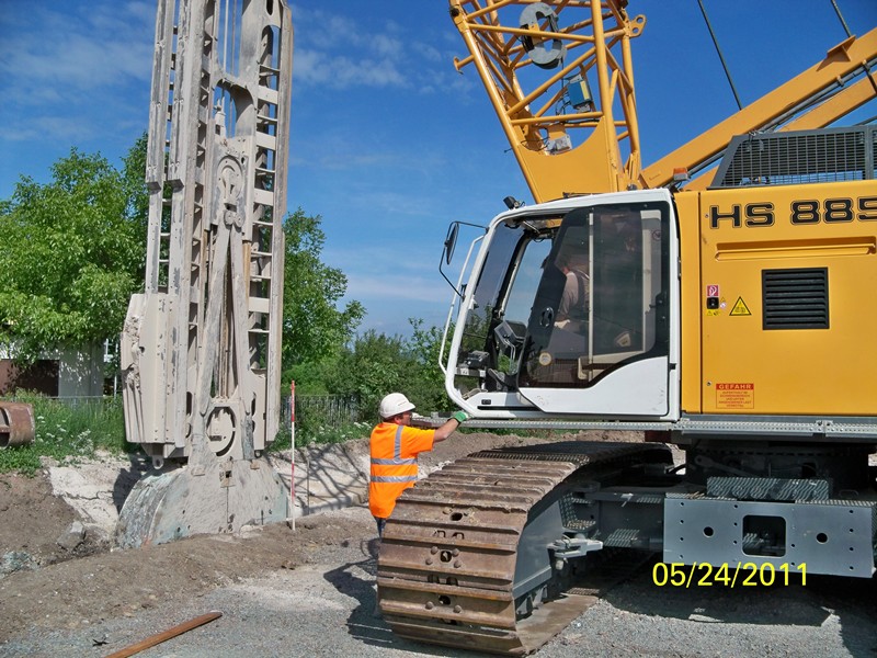 Liebherr HS885 - Zwagerman International BV - Deponie Halberstadt - 2011-05-24.jpg