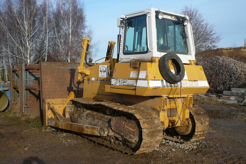 Liebherr PR712 B - Delling Bau GmbH - Sandgrube Claußnitz - 2011-12-31 (3).jpg