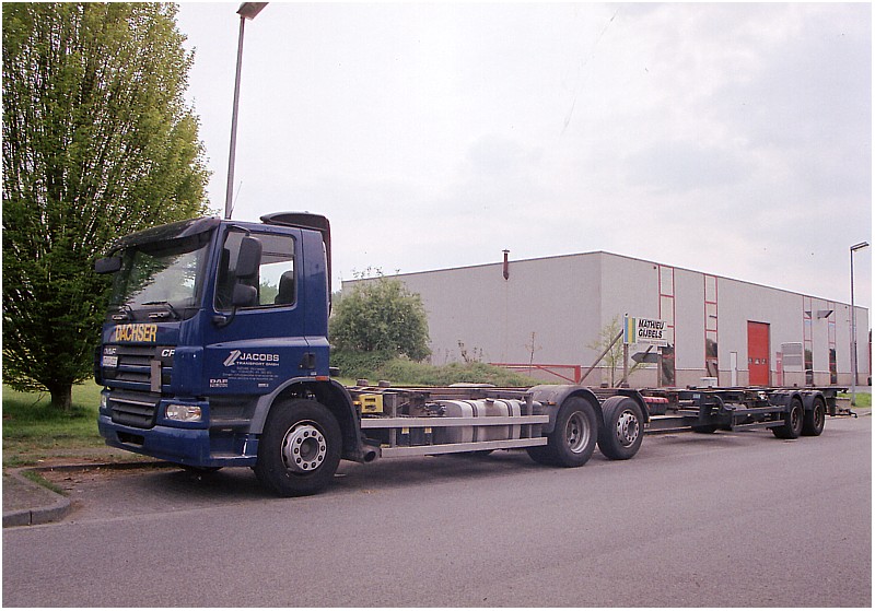 DAF CF Dachser.jpg