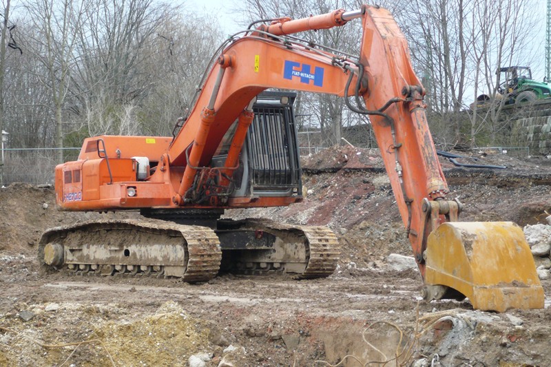fiat-hitachi fh270.3 (1).jpg