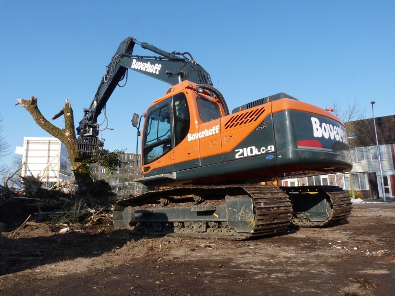 Boverhoff Robex 210-9 (4).jpg