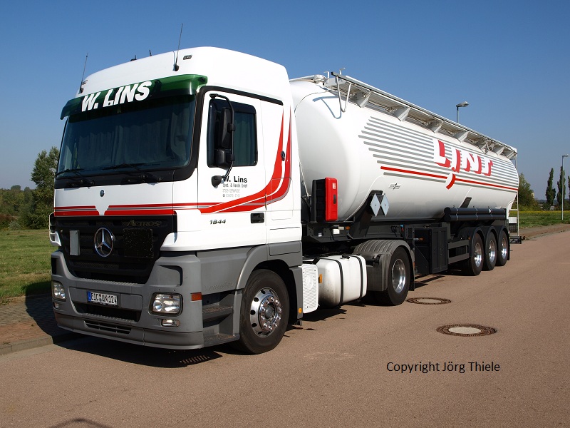  Mercedes-Actros-MP2-1844-Lins-JThiele-27
0909-1.jpg