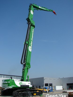 385c uhd-2.jpg