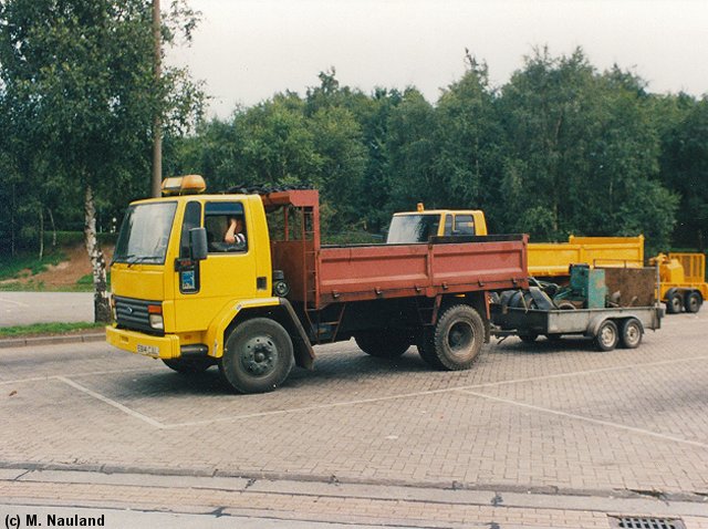 Ford-Cargo-Pritsche-gelb-(MN).jpg