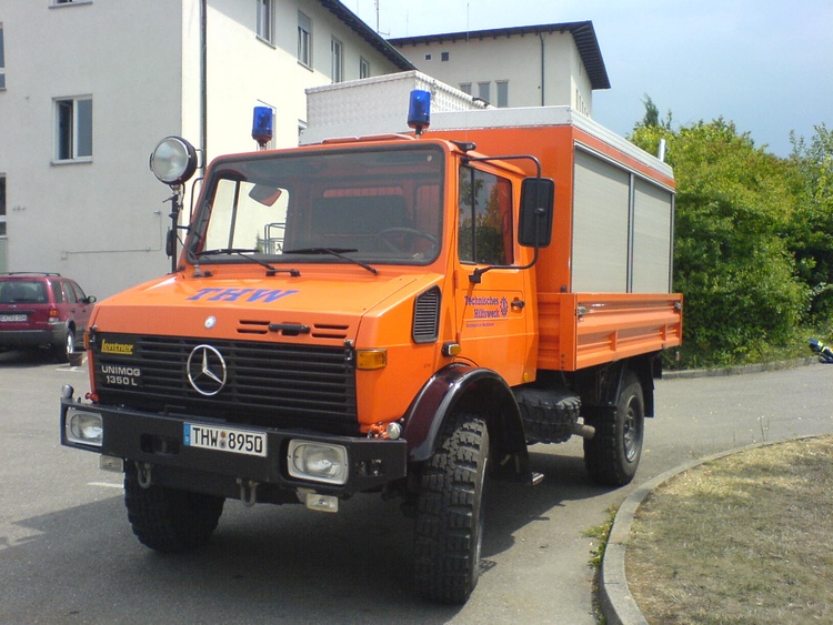 Unimog Sprengen.jpg