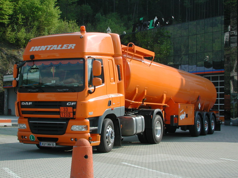 DAF CF 95.410 Tanksattelzug Inntaler KUINN10.jpg