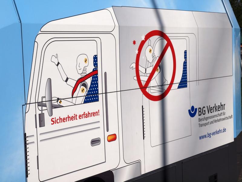 K800_&Uuml;berschlag LKW BG verkehr 20.05.12 (203).jpg
